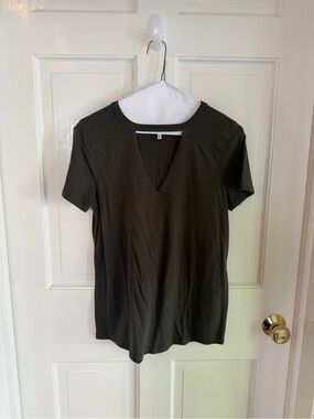 Z SUPPLY V-Neck Tee Dark Olive Short Sleeve XS